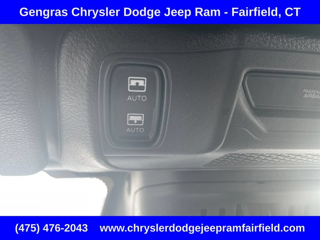 Certified 2025 Jeep Wrangler Unlimited Sahara w/ Safety Group AWD/4WD image 46