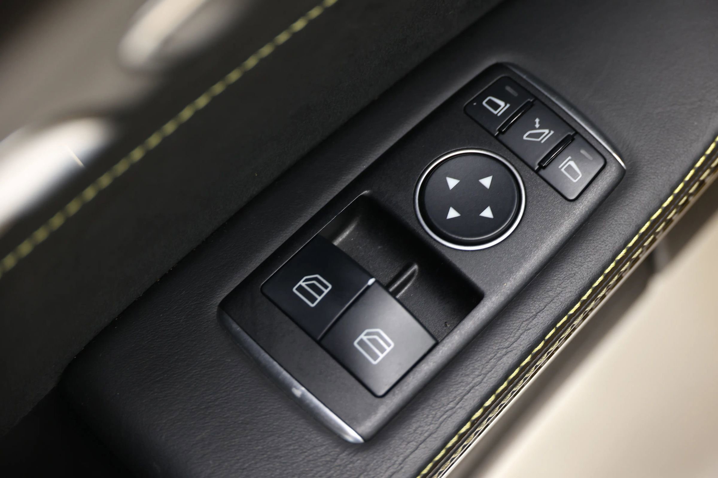 Used 2016 Mercedes-Benz AMG GT S image 11