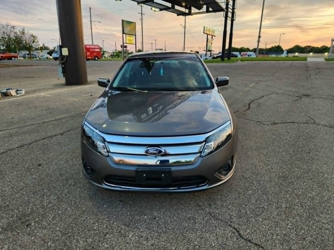 Used 2010 Ford Fusion SE FWD image 9