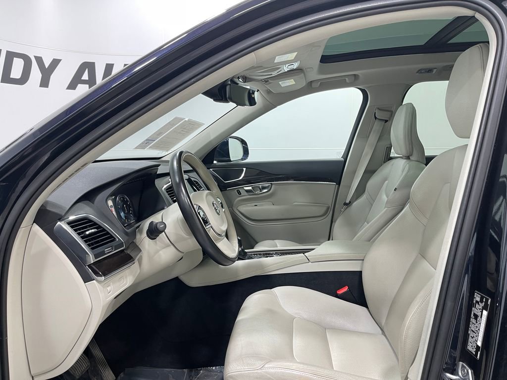 Used 2019 Volvo XC90 T6 Momentum image 14