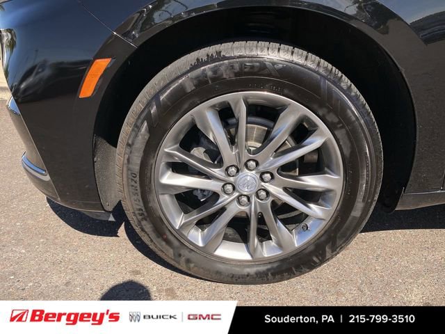 Certified 2022 Buick Enclave Avenir w/ Avenir Technology Package AWD/4WD image 37