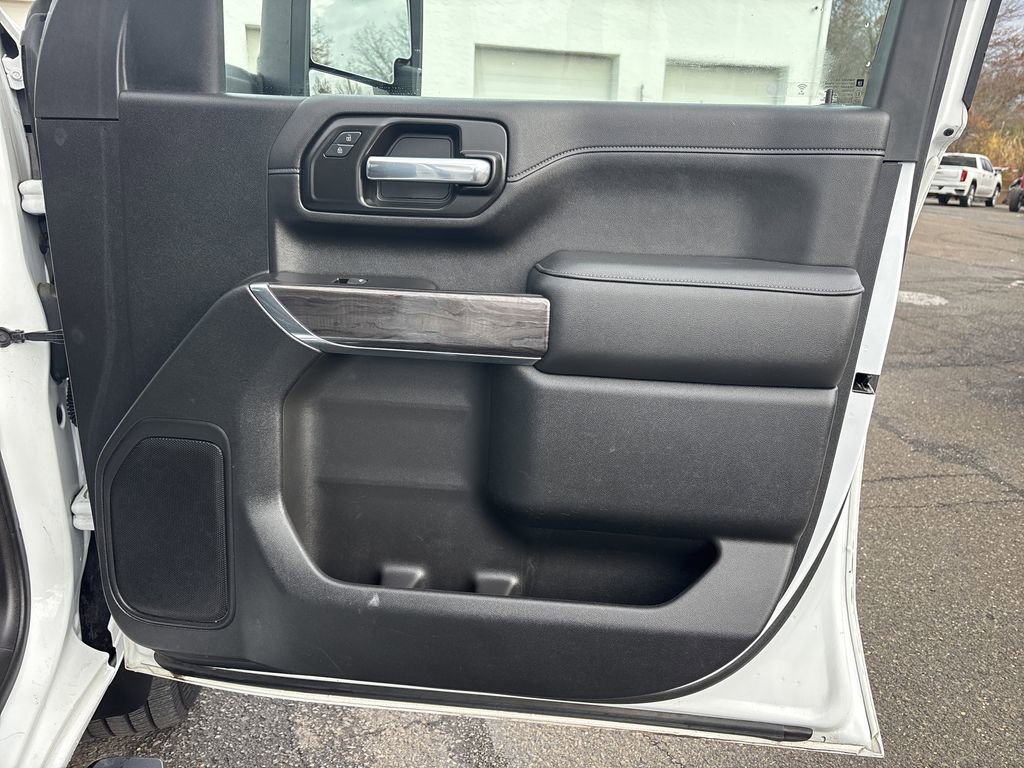Used 2021 Chevrolet Silverado 3500 LTZ w/ LTZ Convenience Package image 14