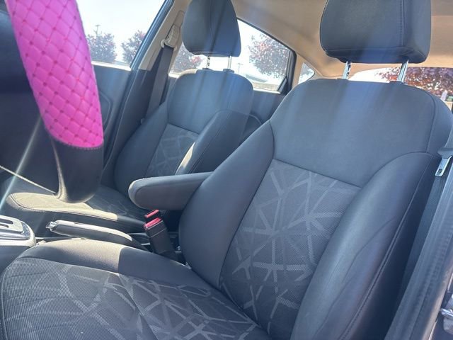 Used 2013 Ford Fiesta SE FWD image 10