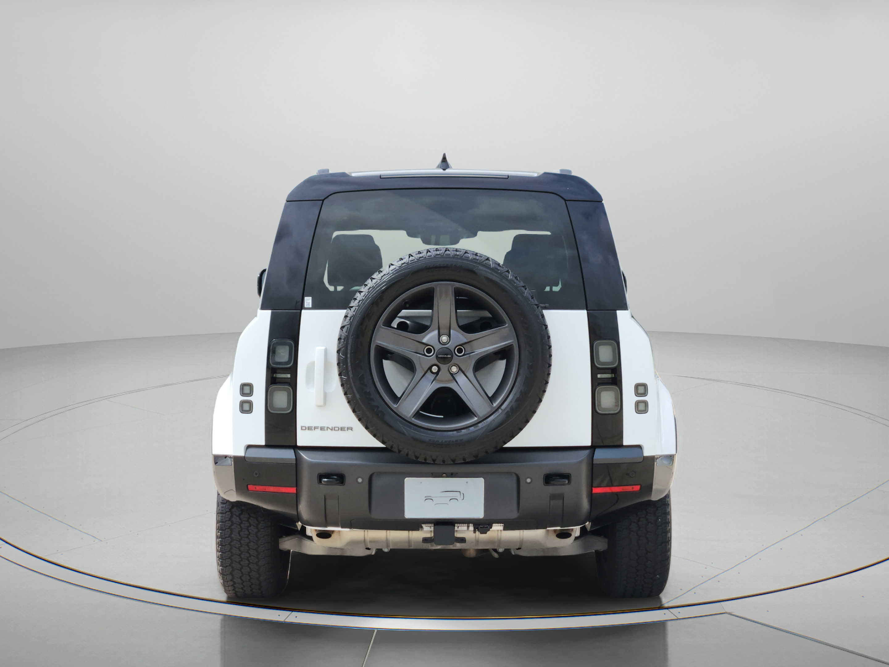Used 2026 Land Rover Defender 110 X-Dynamic SE AWD/4WD image 4