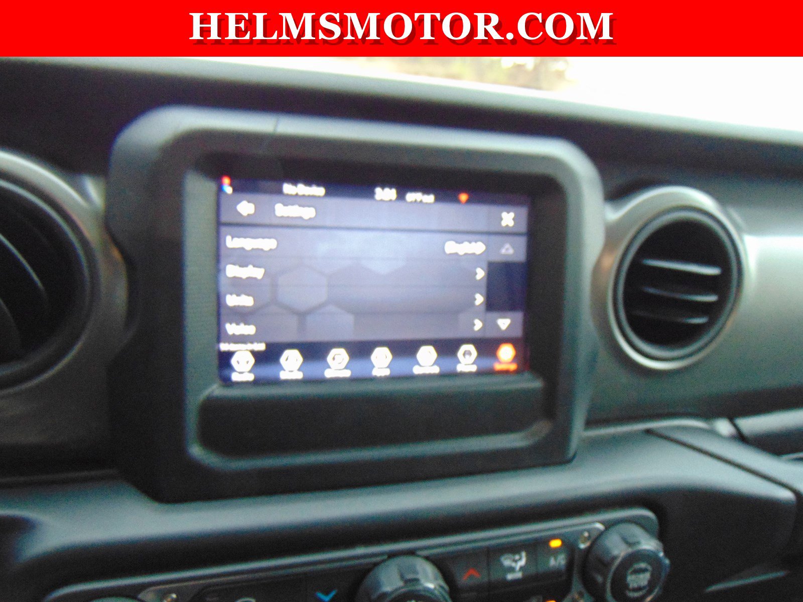 Certified 2023 Jeep Gladiator Sport image 34