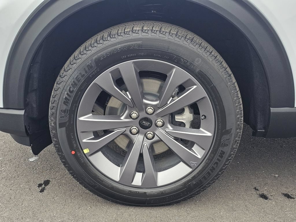 New 2026 Ford Explorer Active w/ Active Comfort Package AWD/4WD image 8