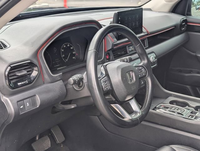 Used 2025 Honda Pilot EX-L image 11