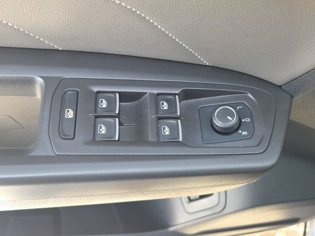 Used 2022 Volkswagen Atlas SE image 28