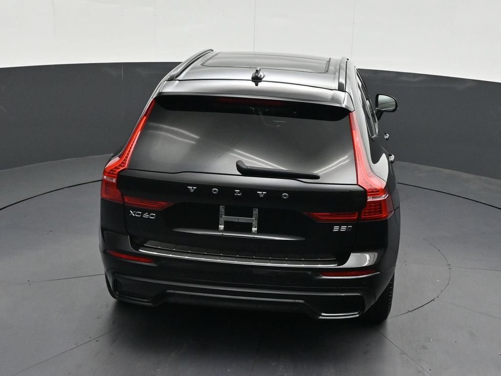 Used 2024 Volvo XC60 B5 Core w/ Protection Package Premier AWD/4WD image 18