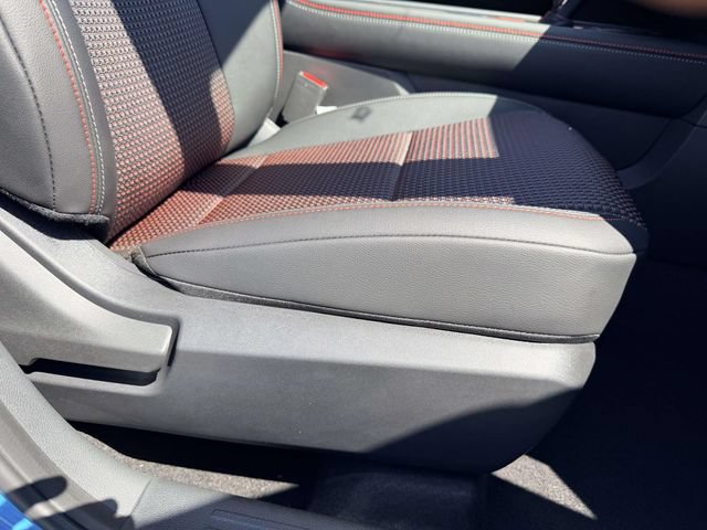 New 2026 Nissan Kicks SR w/ Cold Weather Package FWD image 9