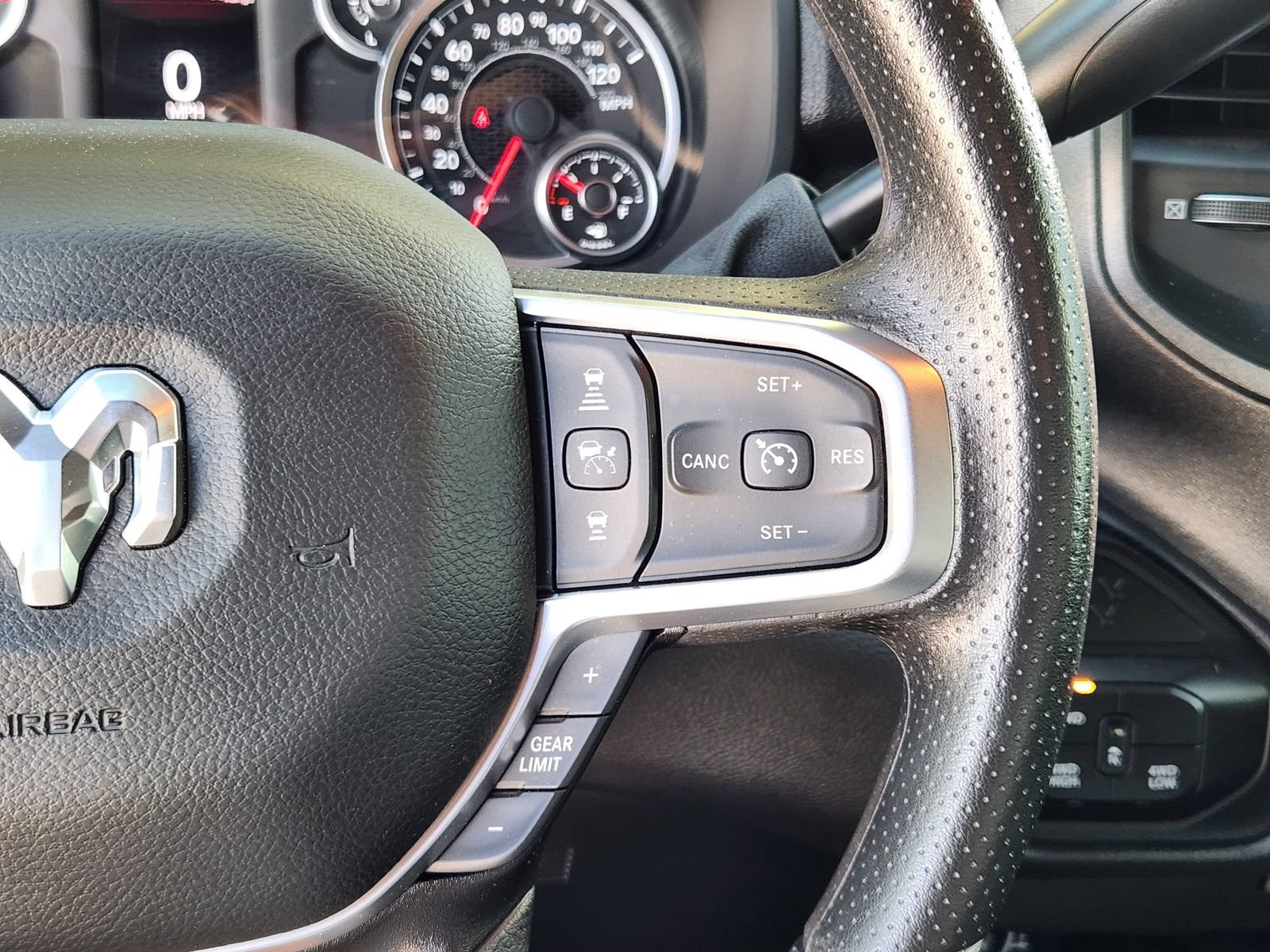 Used 2025 RAM 2500 Tradesman AWD/4WD image 32