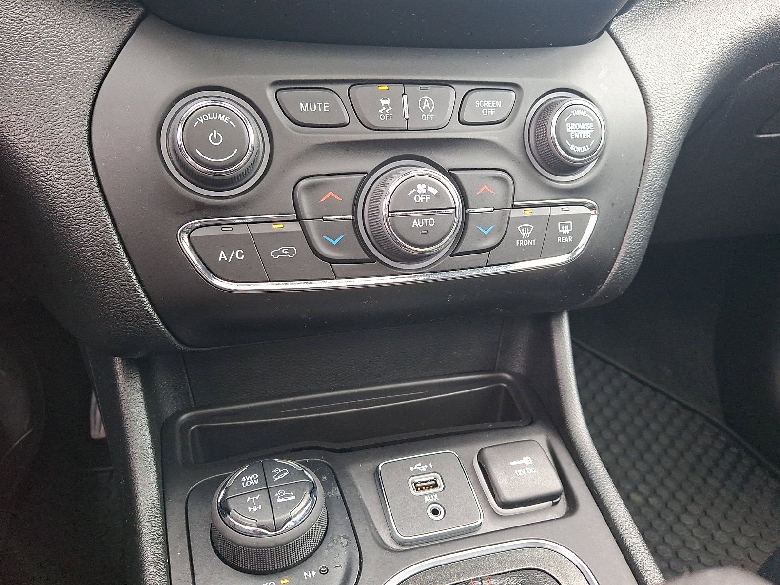 Certified 2022 Jeep Cherokee Trailhawk w/ Sun, Sound & Nav Group image 16