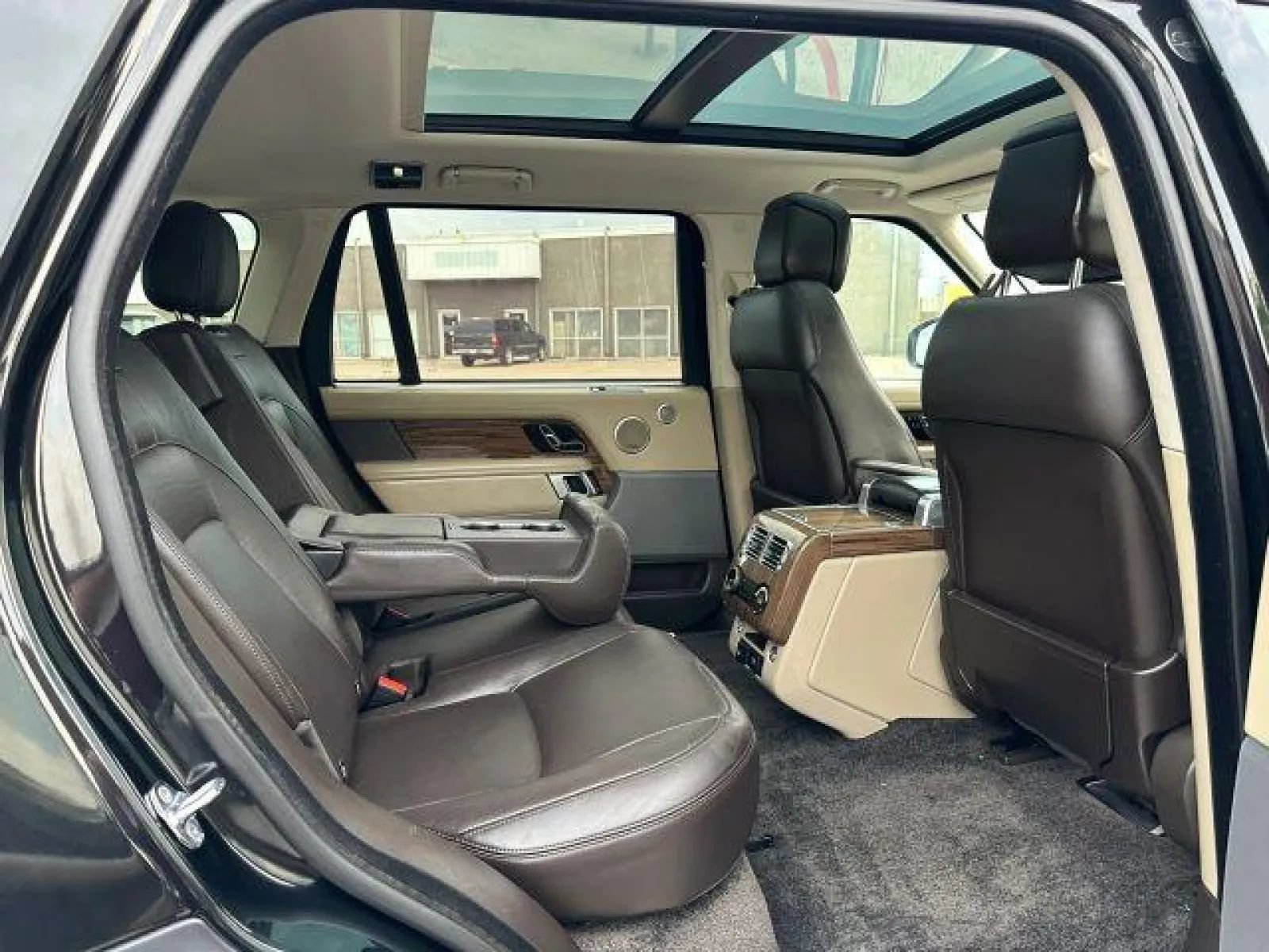 Used 2018 Land Rover Range Rover Long Wheelbase Supercharged AWD/4WD image 26