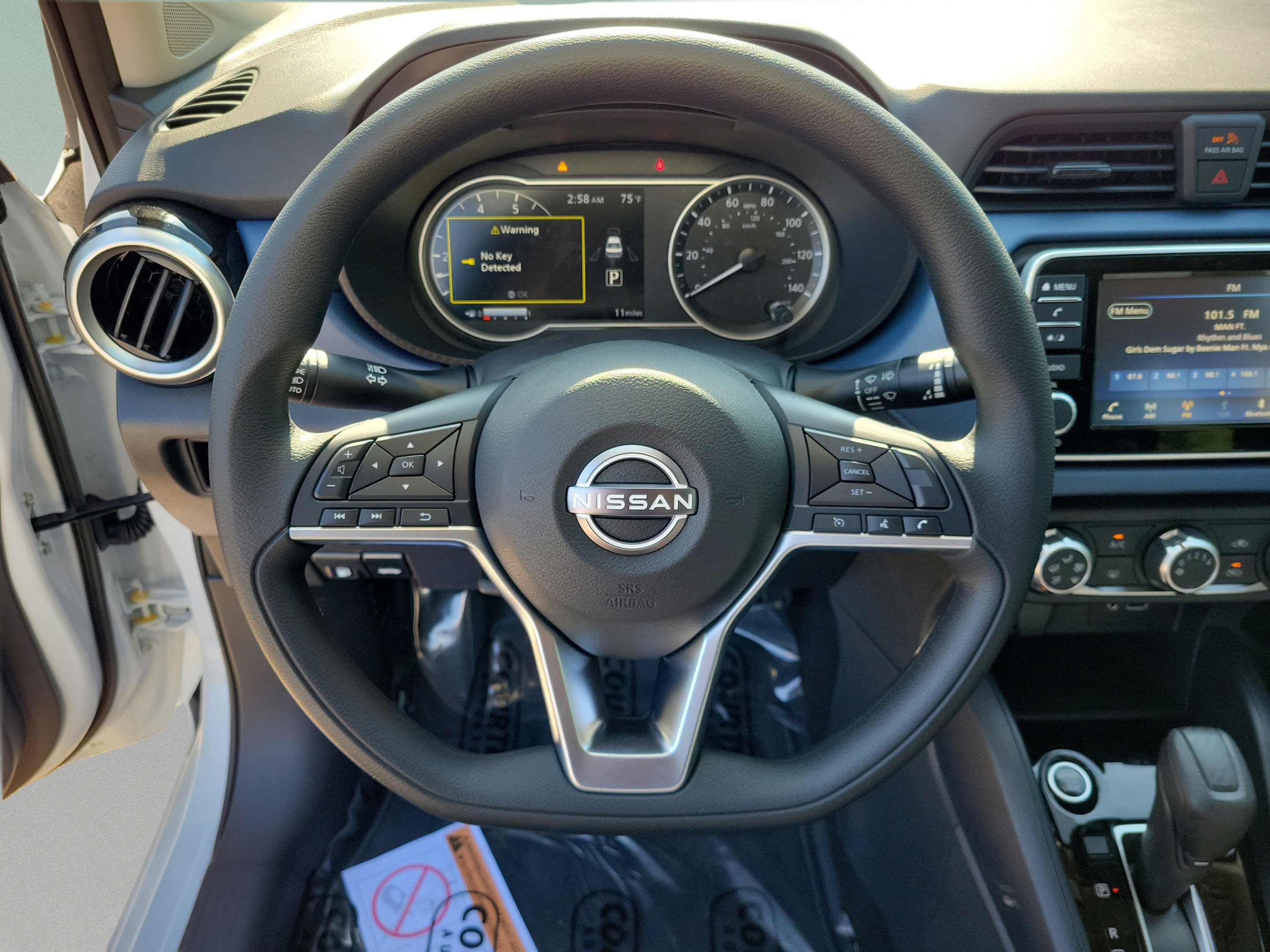 New 2025 Nissan Versa SV w/ Trunk Package FWD image 19