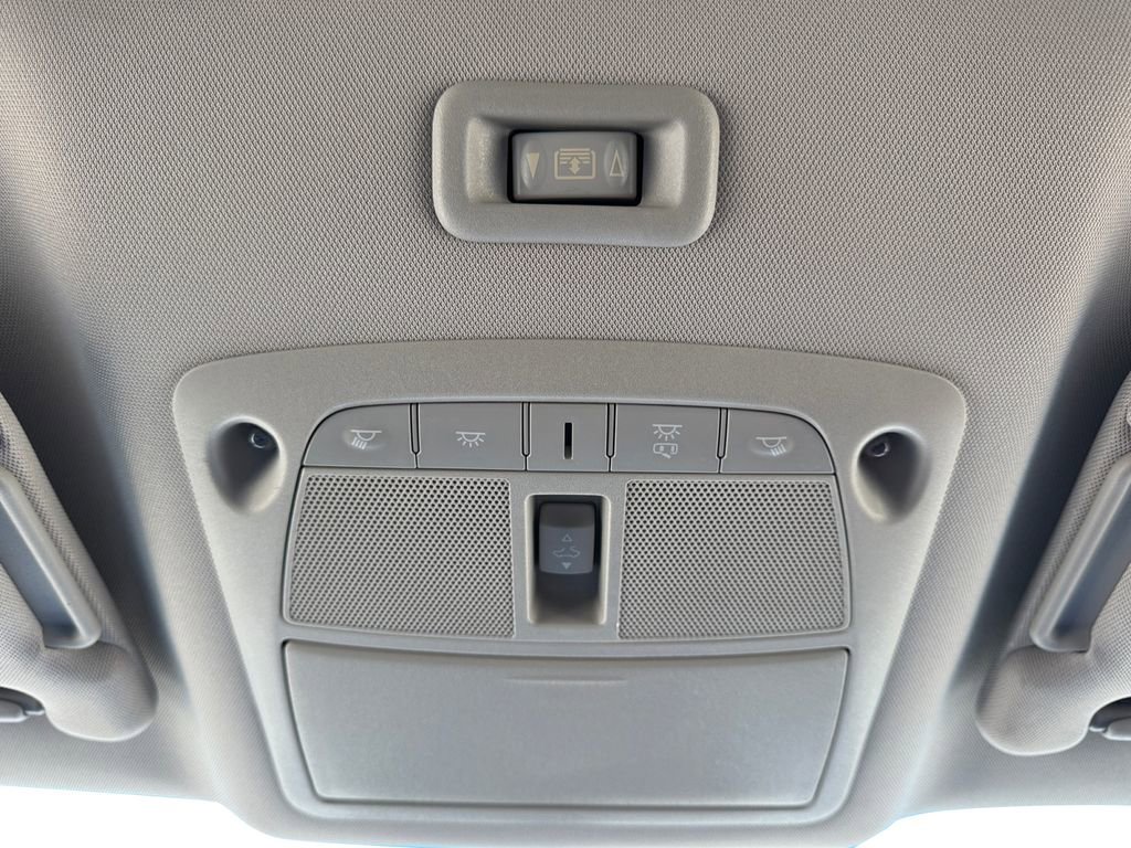 Used 2015 Nissan Pathfinder Platinum image 11