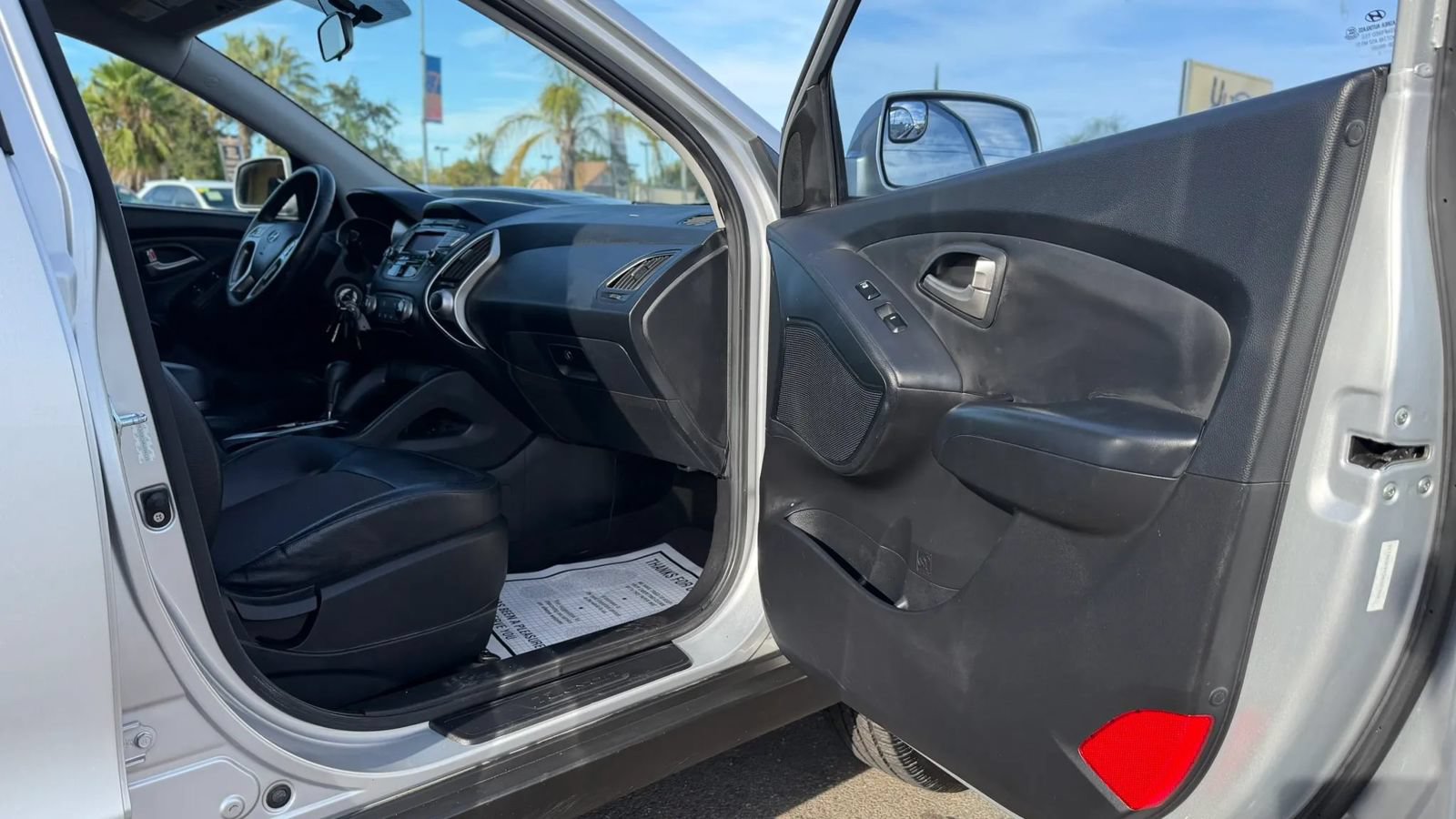 Used 2010 Hyundai Tucson GLS w/ Popular Equipment Pkg 2 FWD image 12