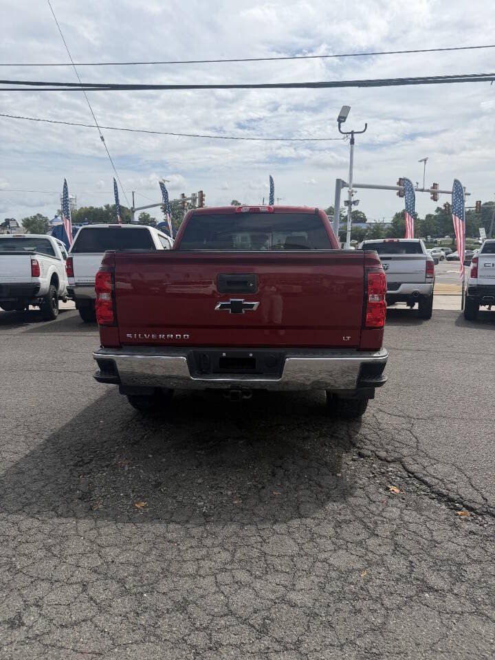 Used 2018 Chevrolet Silverado 1500 LT w/ All Star Edition AWD/4WD image 15