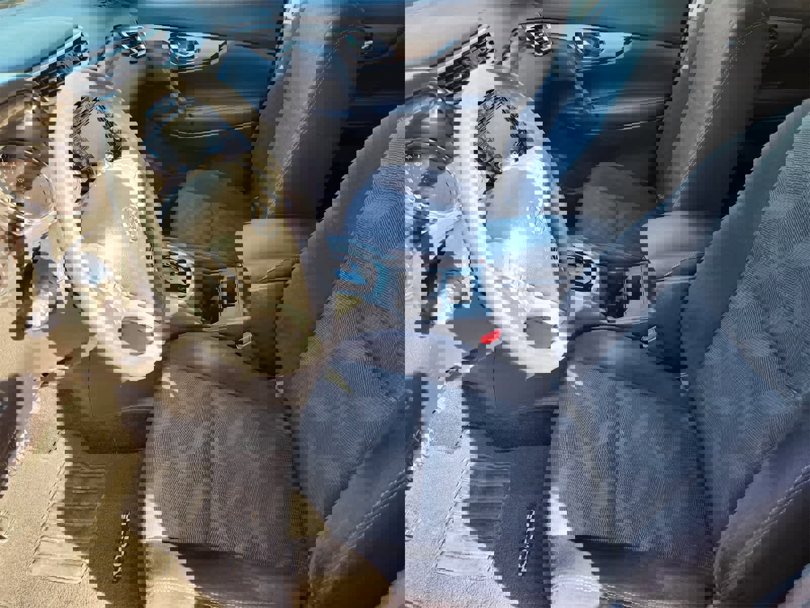 Used 2014 Nissan Rogue SV w/ SV Premium Package image 13