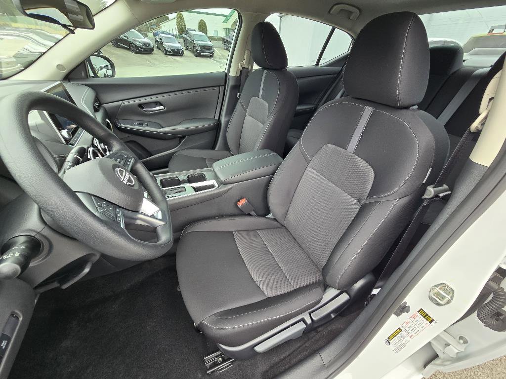 New 2025 Nissan Sentra SV image 12