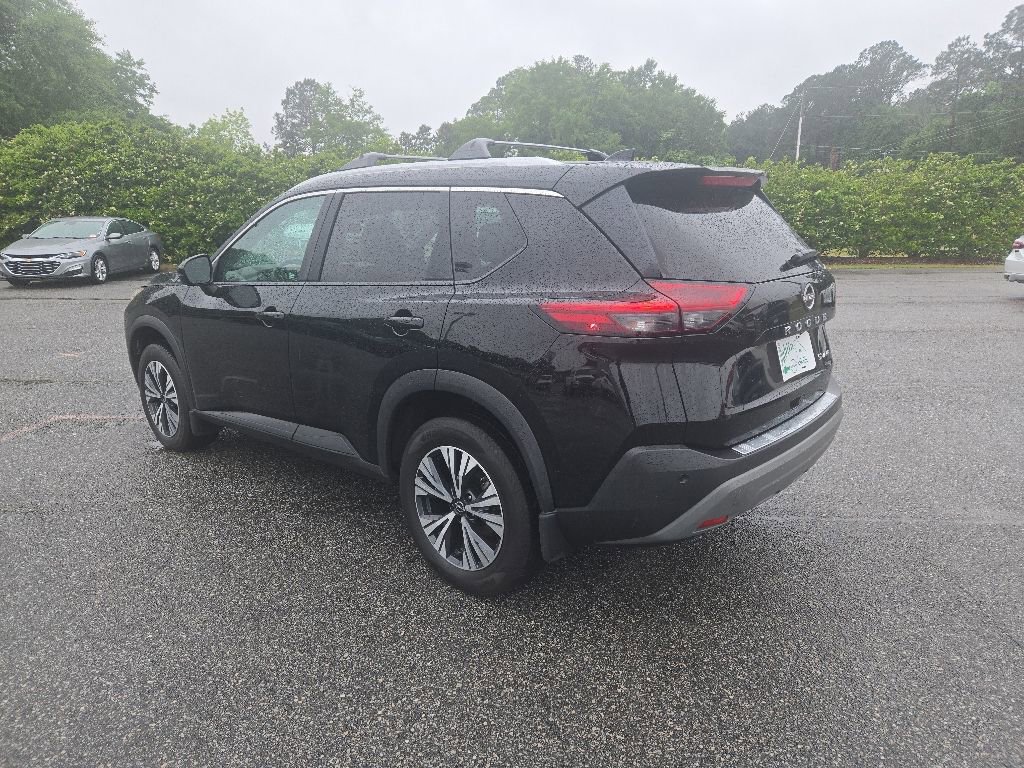 Used 2023 Nissan Rogue SV w/ SV Premium Package AWD/4WD image 3