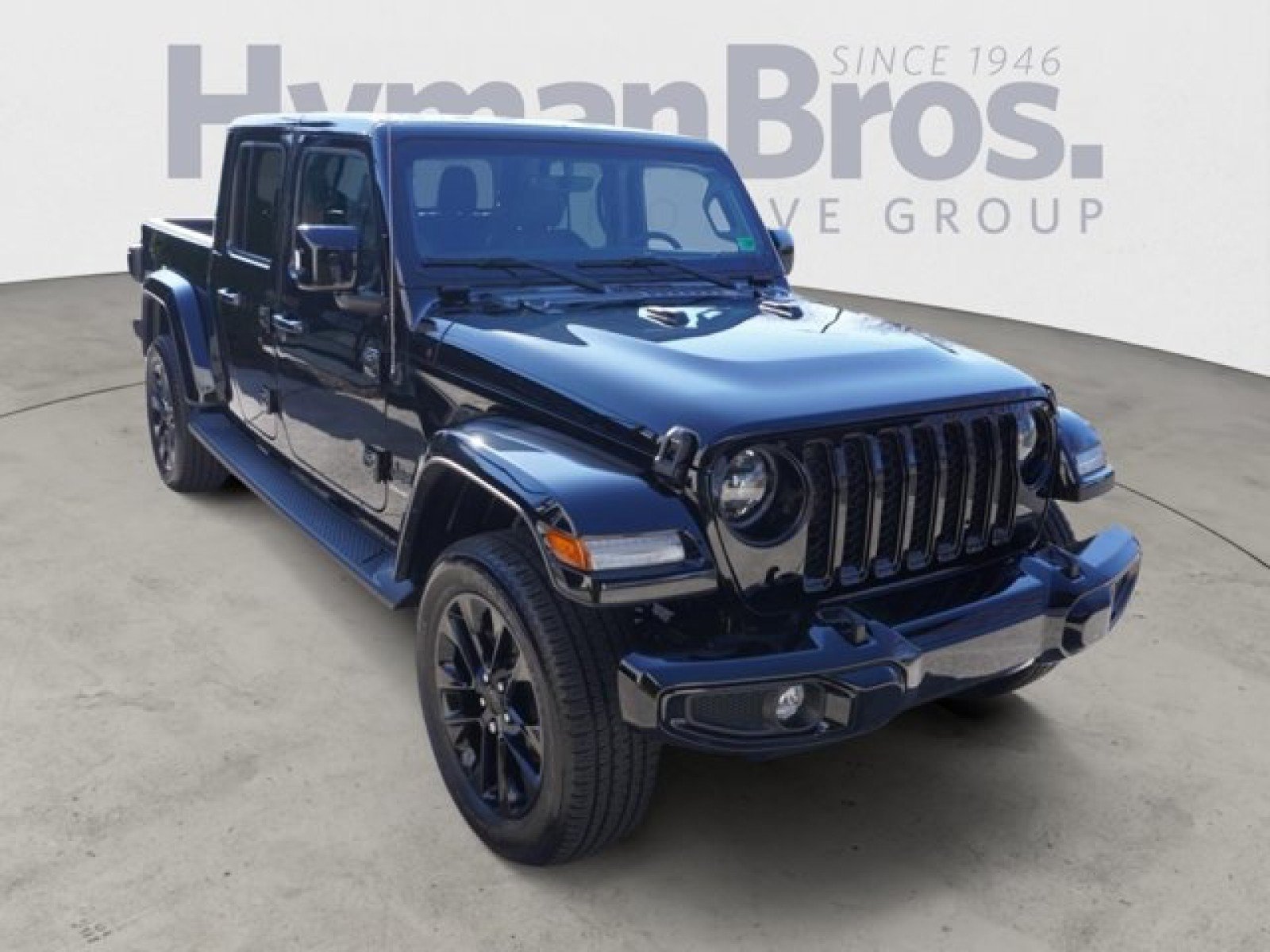Used 2023 Jeep Gladiator Overland AWD/4WD image 3
