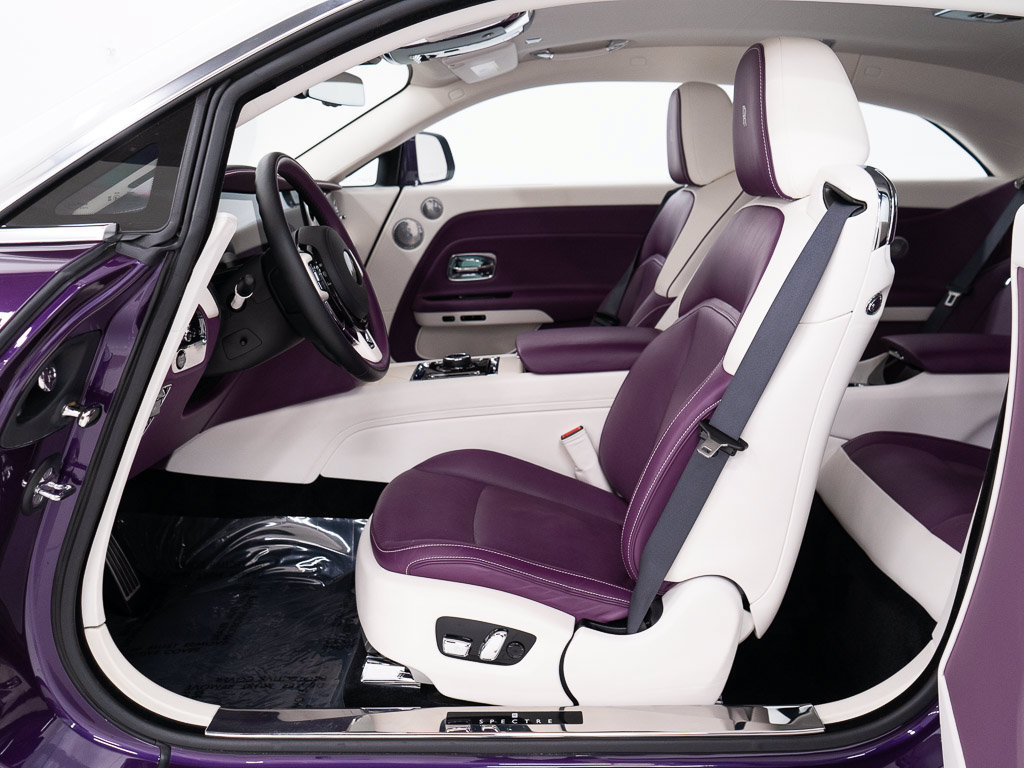 Used 2024 Rolls-Royce Spectre w/ Spectre Launch Package AWD/4WD image 15