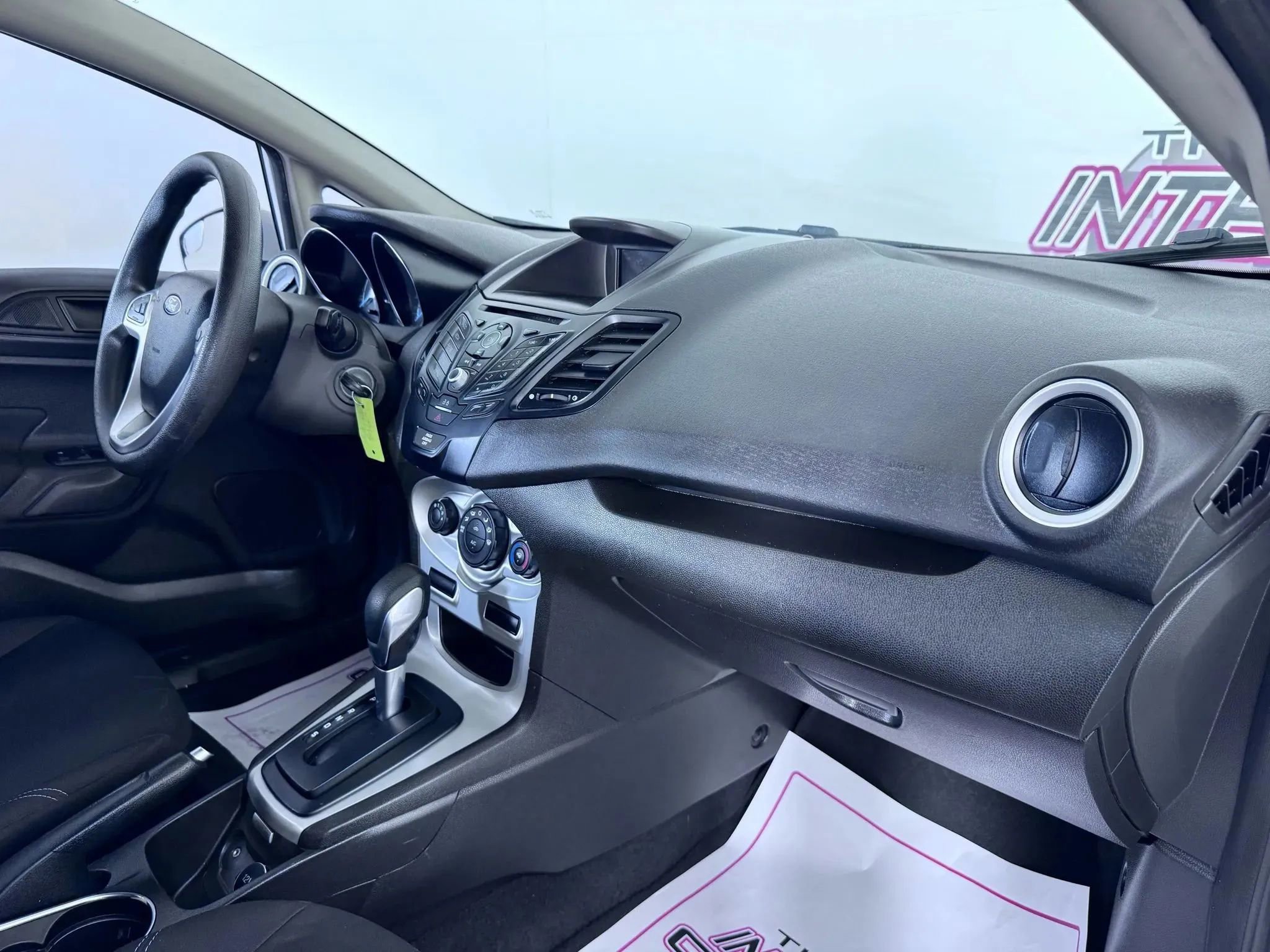 Used 2019 Ford Fiesta SE image 12