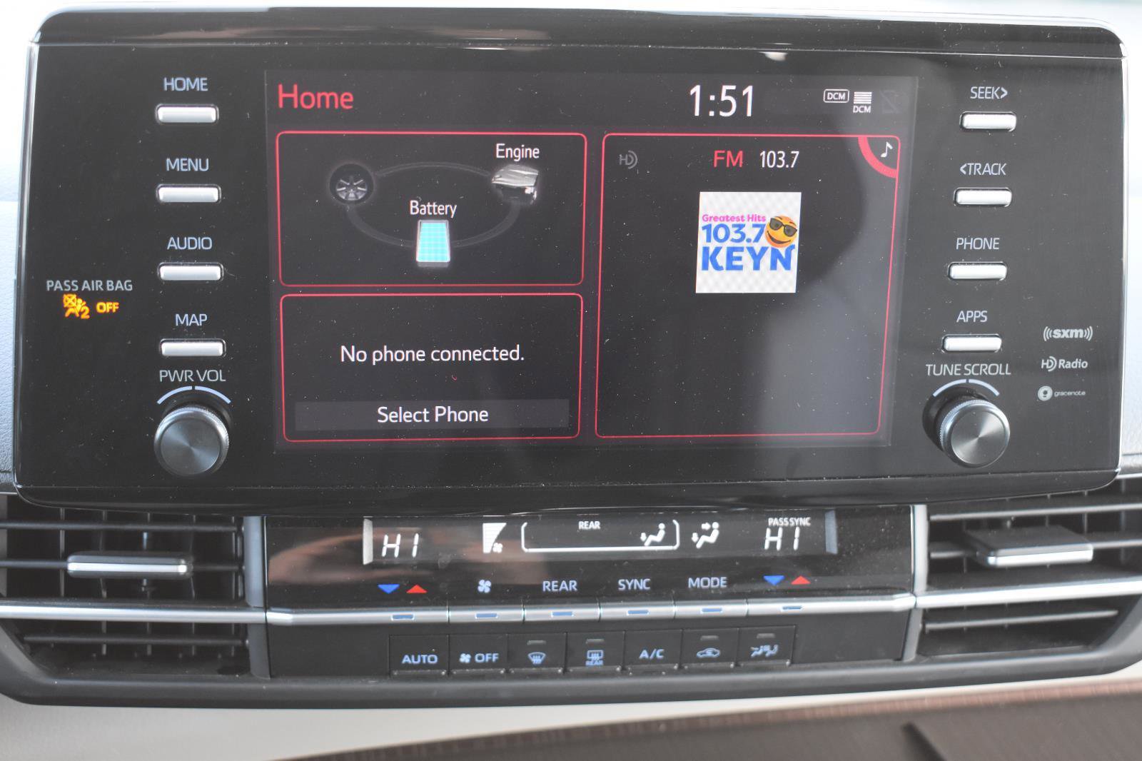 Used 2024 Toyota Sienna LE image 25