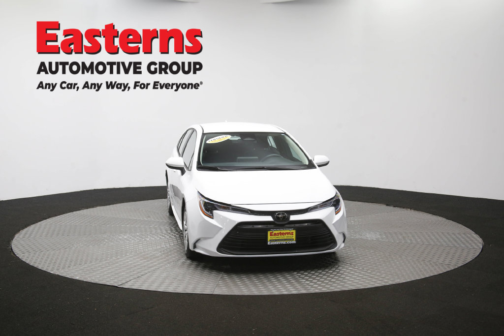Used 2025 Toyota Corolla LE FWD image 49