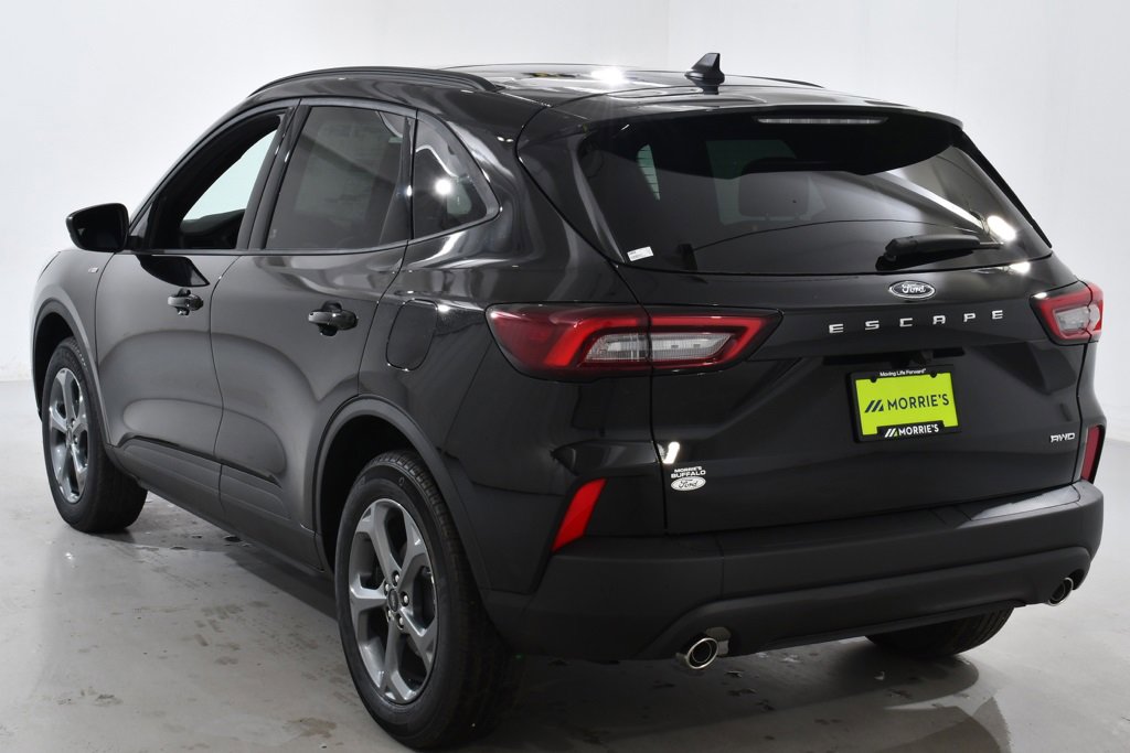 New 2025 Ford Escape ST-Line w/ Cold Weather Package image 4