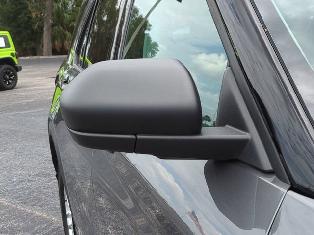 Used 2026 Ford Explorer Active RWD image 13