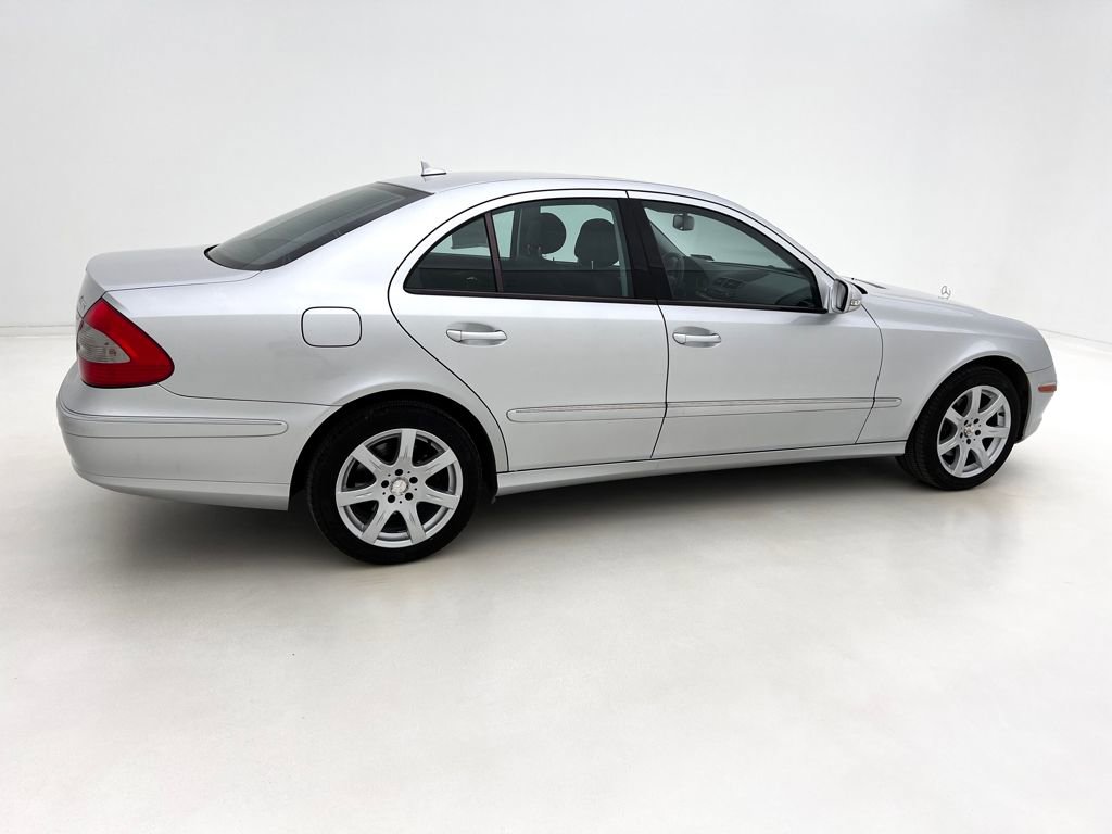 Used 2008 Mercedes-Benz E 350 4MATIC Sedan image 6