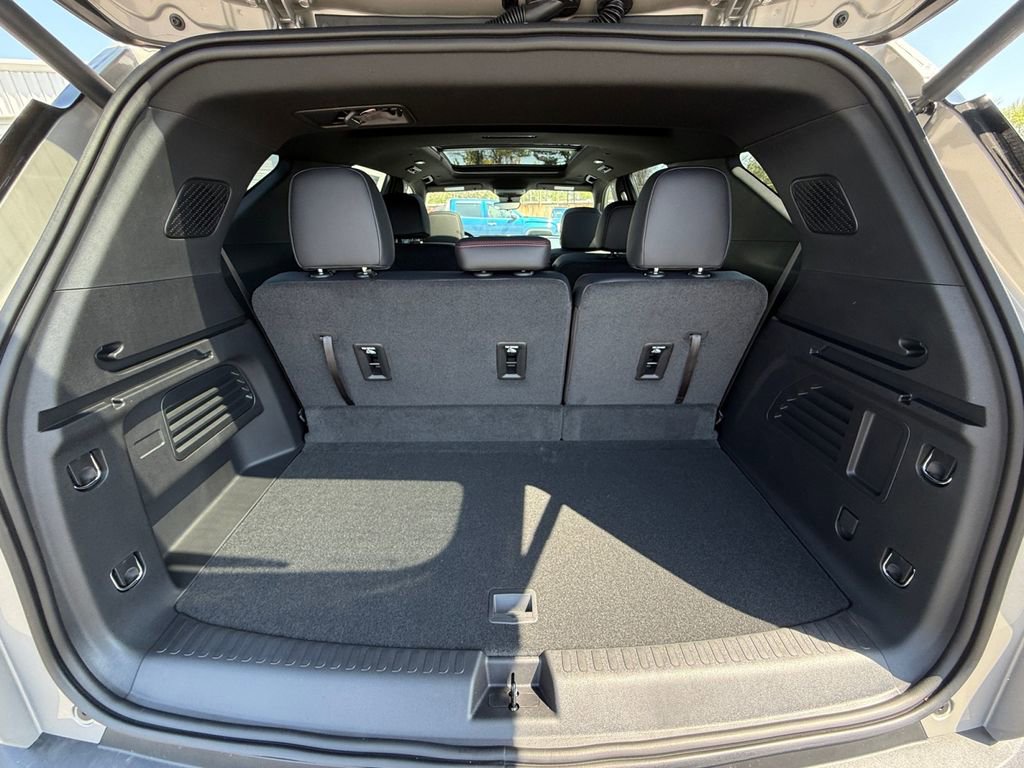 New 2026 Chevrolet Traverse Z71 w/ Enhanced Driving Package AWD/4WD image 27