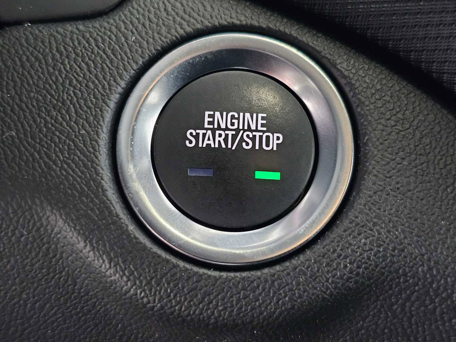 Used 2023 Chevrolet Equinox RS image 29