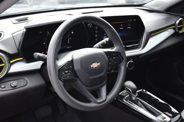 Used 2024 Chevrolet Trax LT FWD image 20