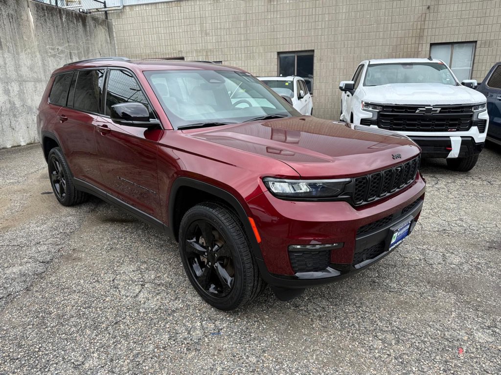 Used 2023 Jeep Grand Cherokee L Limited w/ Luxury Tech Group II AWD/4WD image 9