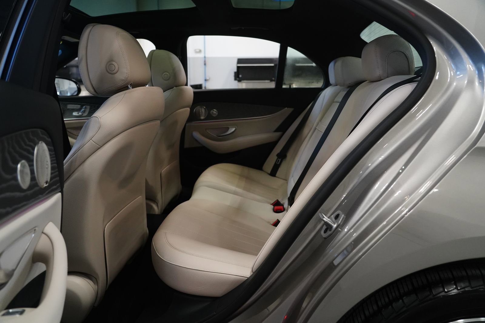 Used 2022 Mercedes-Benz E 350 4MATIC Sedan image 14