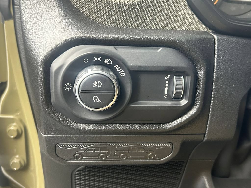 New 2026 Jeep Gladiator Willys AWD/4WD image 16