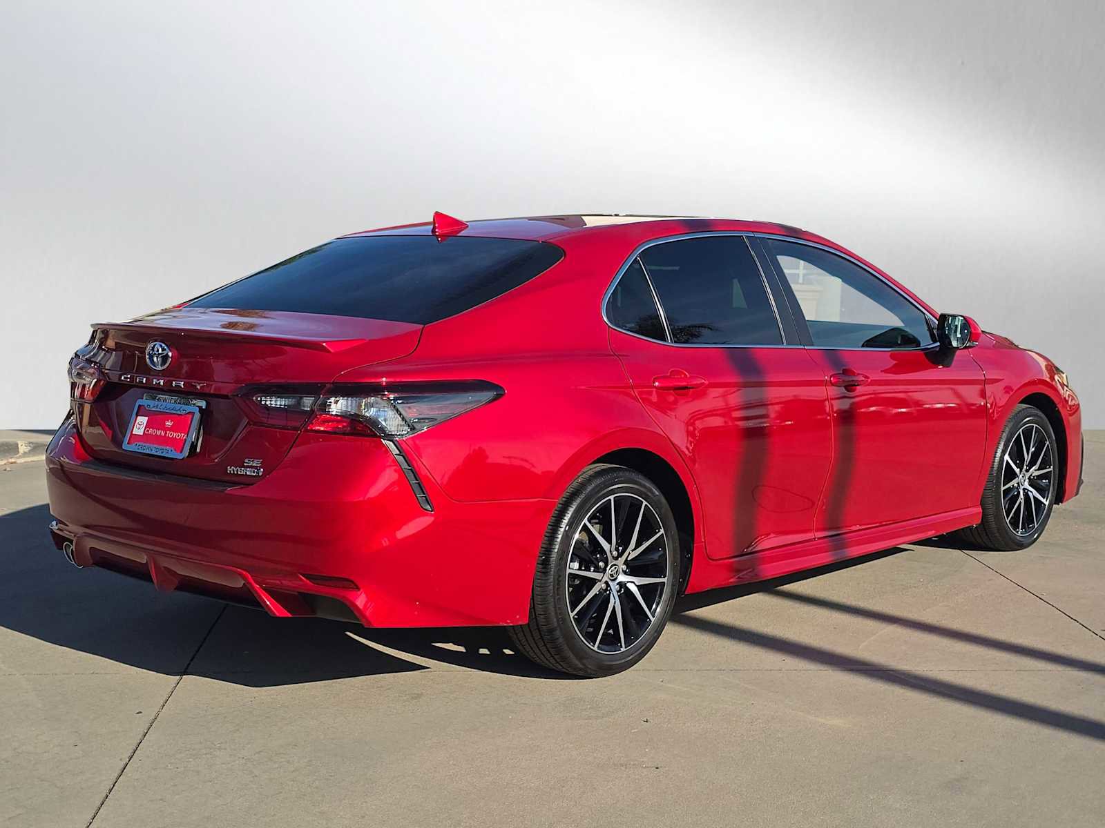 Certified 2024 Toyota Camry SE image 3