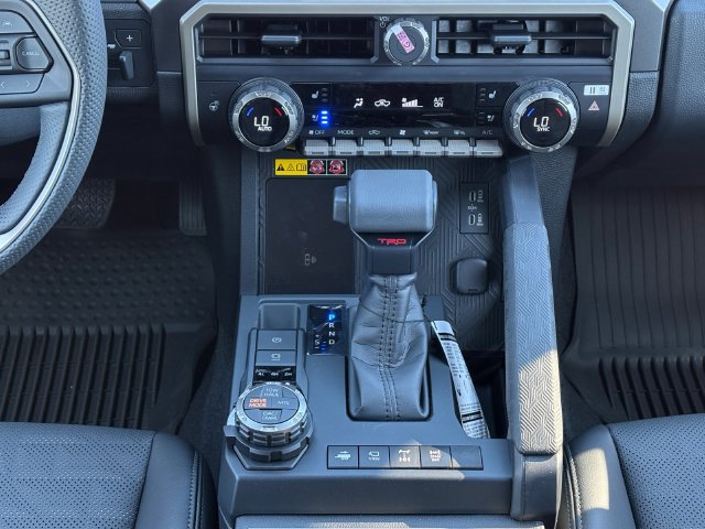 New 2026 Toyota Tacoma TRD Off-Road w/ TRD Off Road Premium Package AWD/4WD image 17