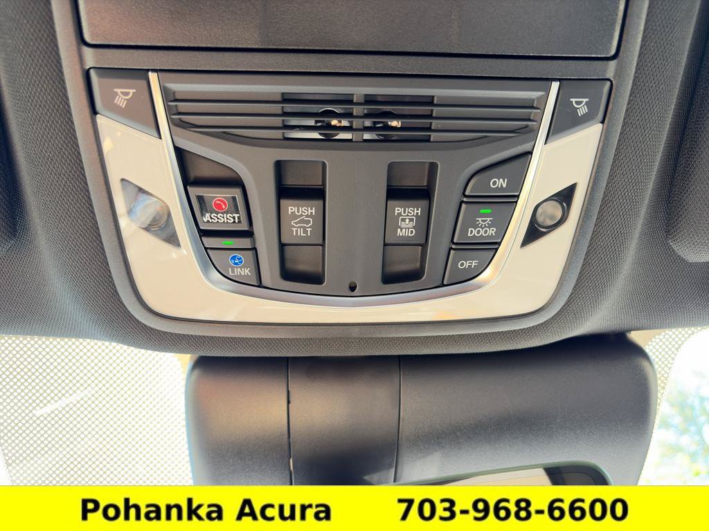 Certified 2025 Acura RDX SH-AWD image 21