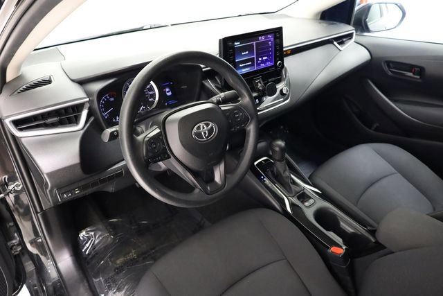 Used 2022 Toyota Corolla LE image 11