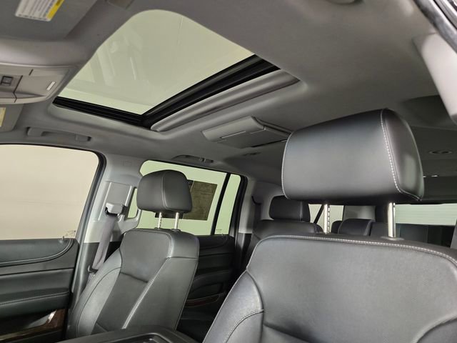 Used 2017 GMC Yukon XL SLT w/ Premium Edition AWD/4WD image 28