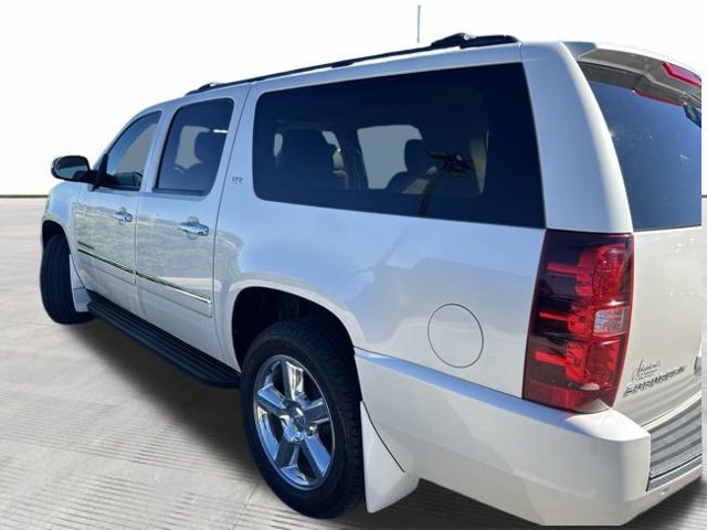 Used 2012 Chevrolet Suburban LTZ AWD/4WD image 2
