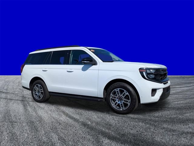 Certified 2025 Ford Expedition Active image 2