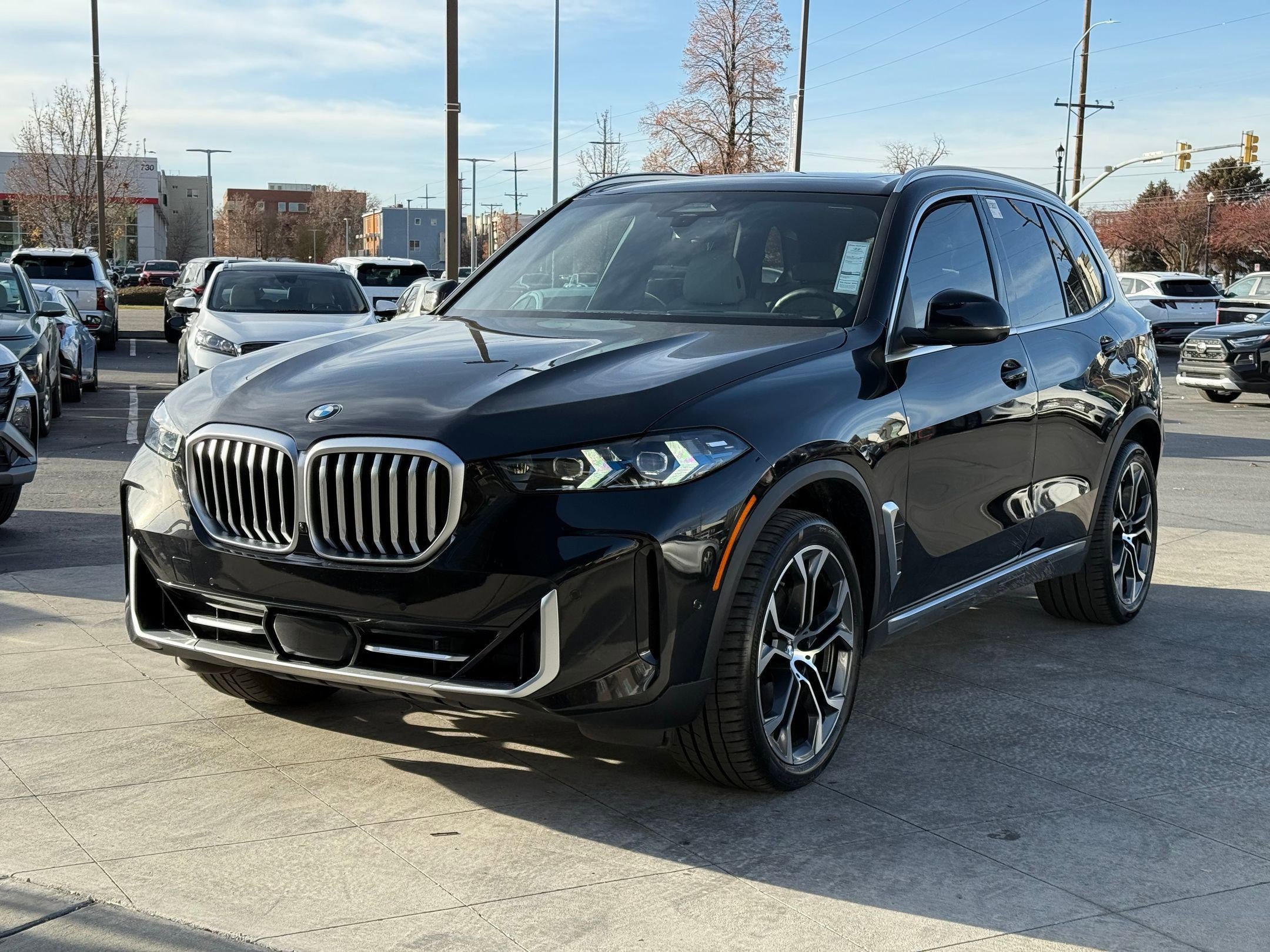 Used 2025 BMW X5 sDrive40i w/ Premium Package image 10