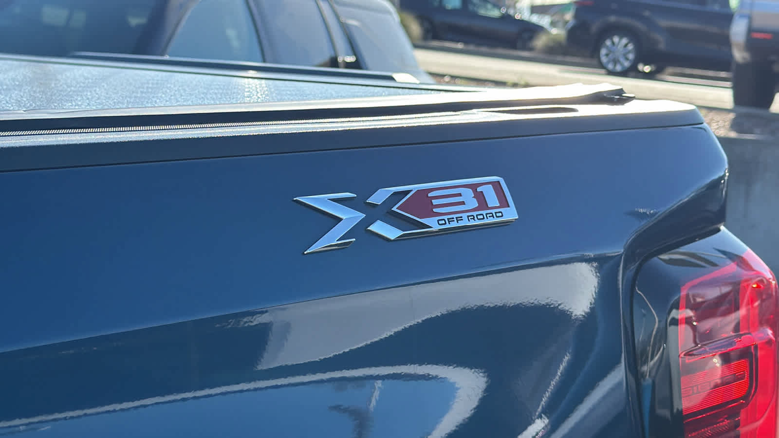 Used 2019 GMC Sierra 1500 SLT w/ SLT Premium Plus Package image 28