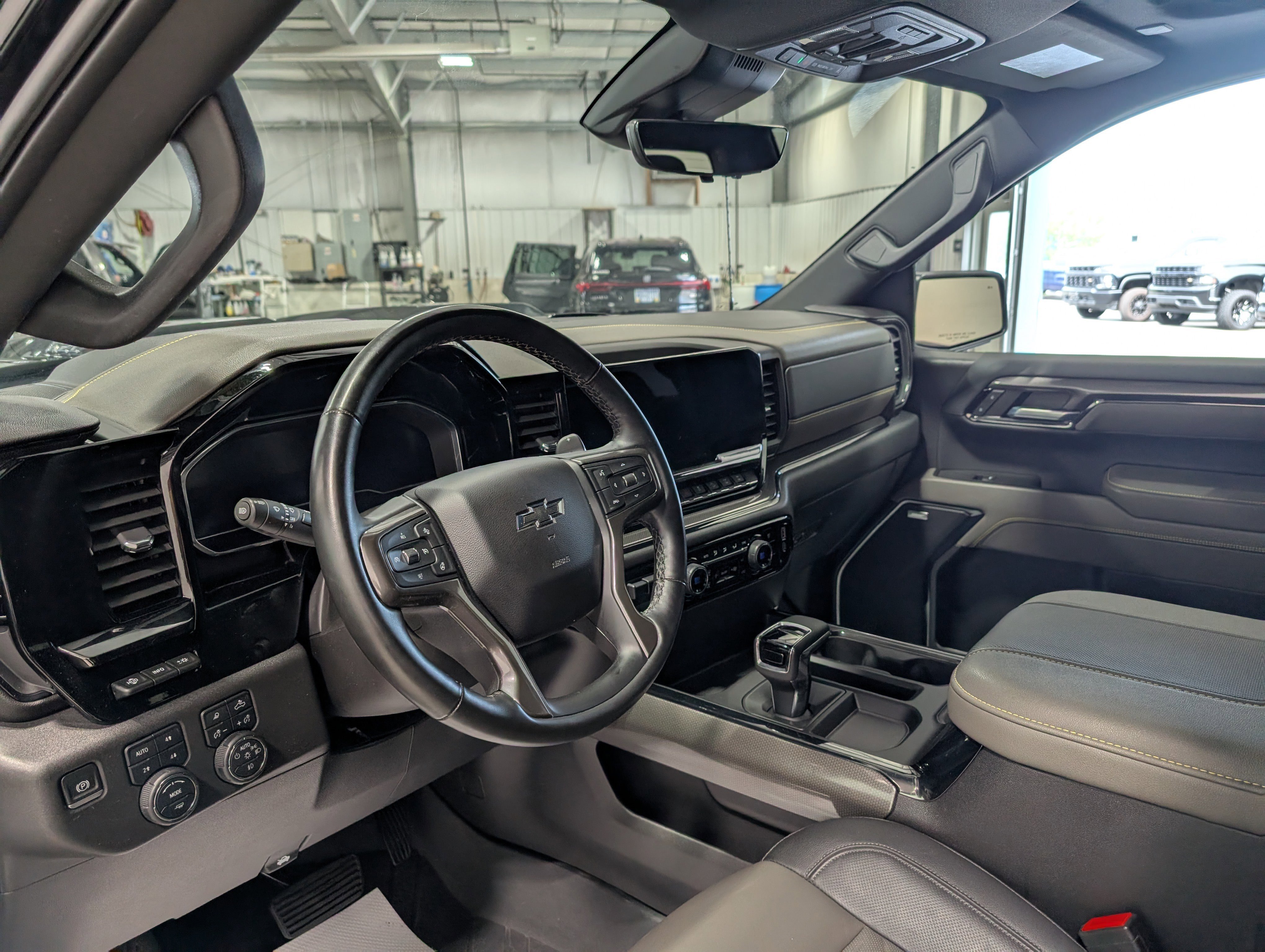 Used 2024 Chevrolet Silverado 1500 ZR2 w/ Technology Package image 20