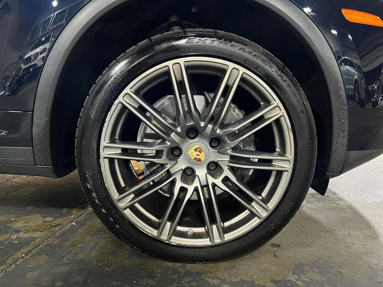 Used 2018 Porsche Cayenne AWD/4WD image 9