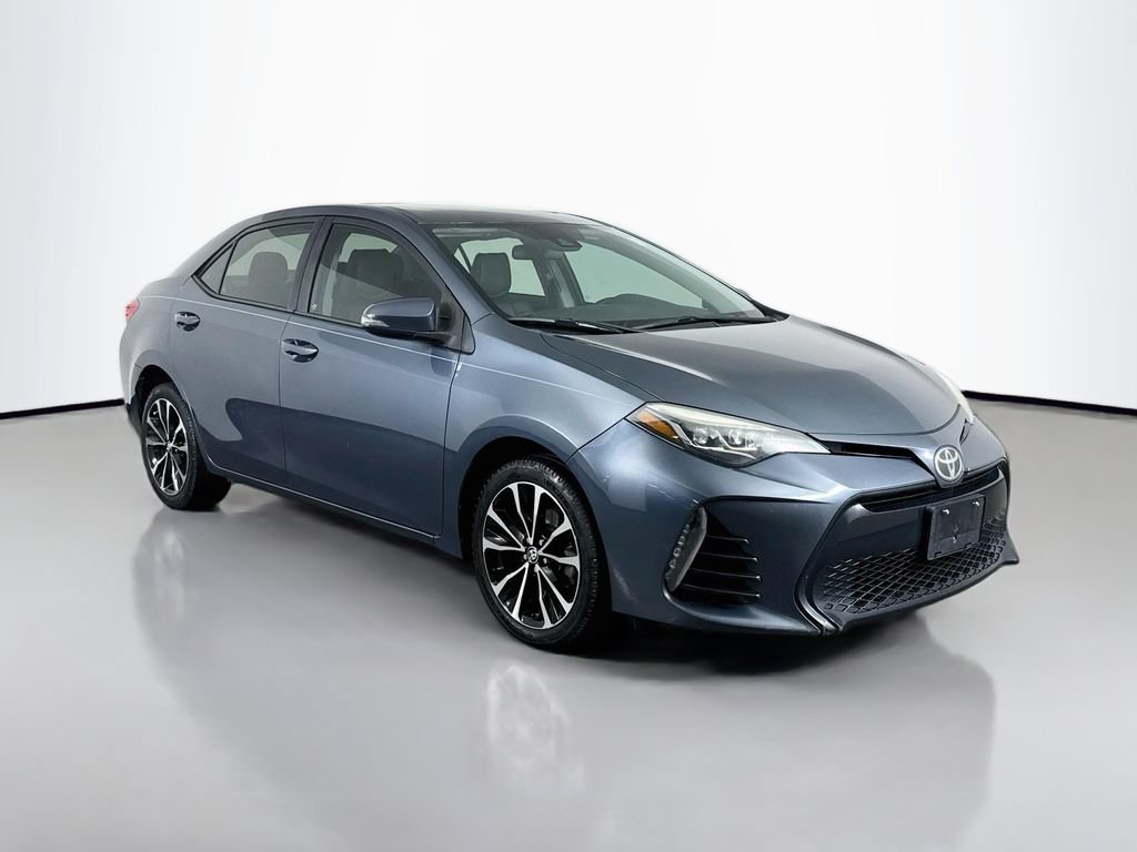 Certified 2017 Toyota Corolla XSE FWD image 3